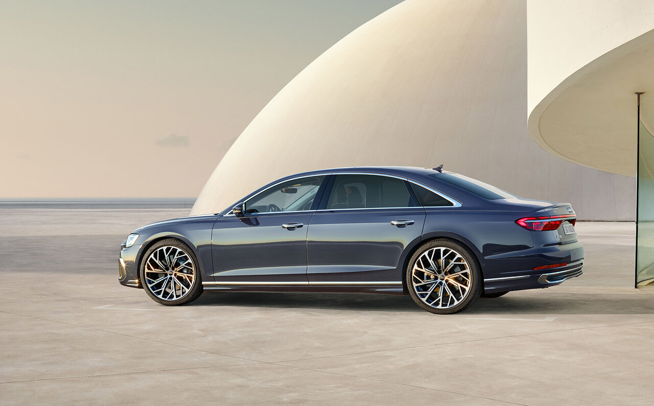 大幅なアップデートを果たしたアウディA8が登場｜Audi