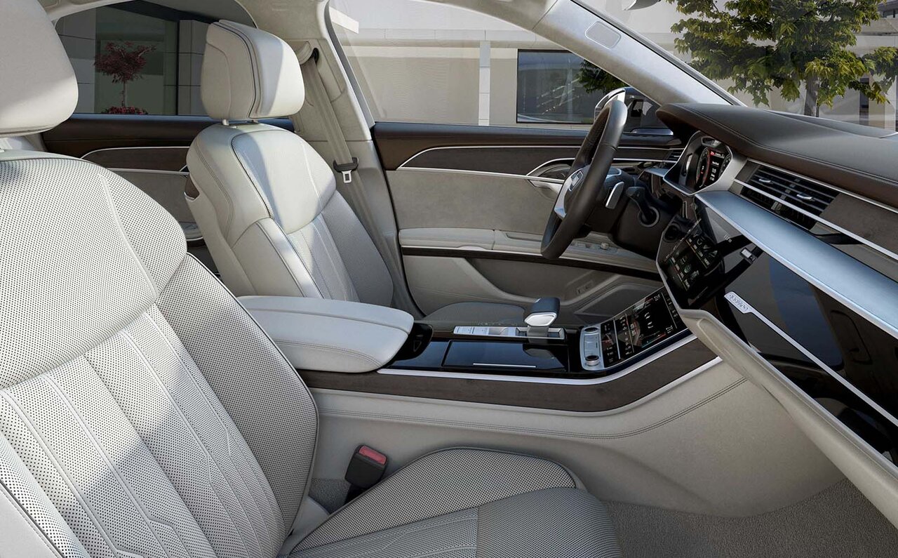 大幅なアップデートを果たしたアウディA8が登場｜Audi