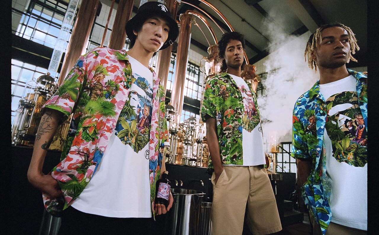 BAPE®のカモフラージュ柄とMONKEY 47オリジナルのジャングルプリントが重なる特別なデザインボトル｜MONKEY 47