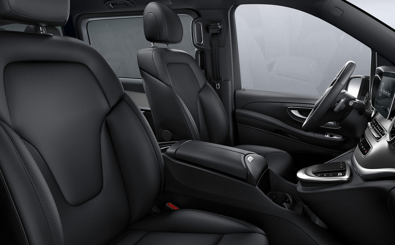 Introducing the flagship V-Class with stylish black accents | Mercedes Benz