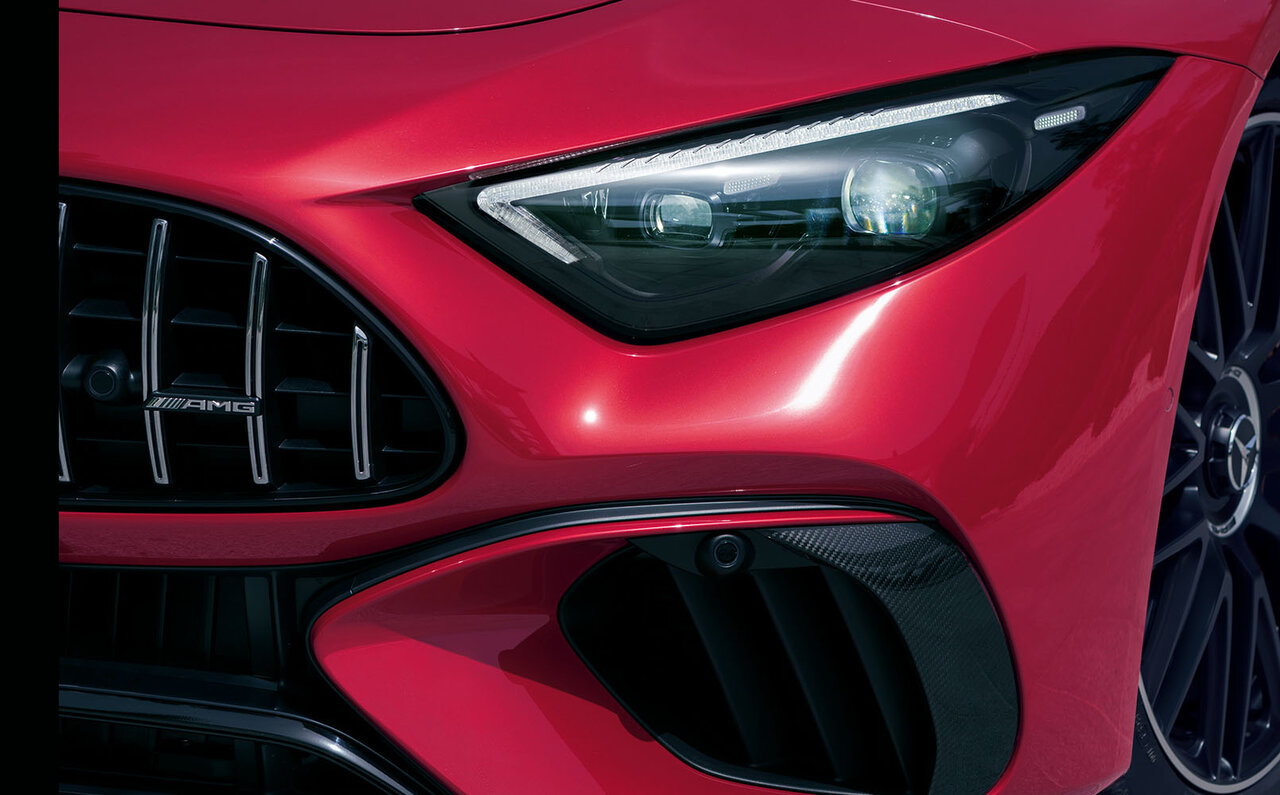 最高出力585ps、最高速度315㎞/h──メルセデスAMG SL 63 4MATIC+ が日本上陸｜Mercedes AMG