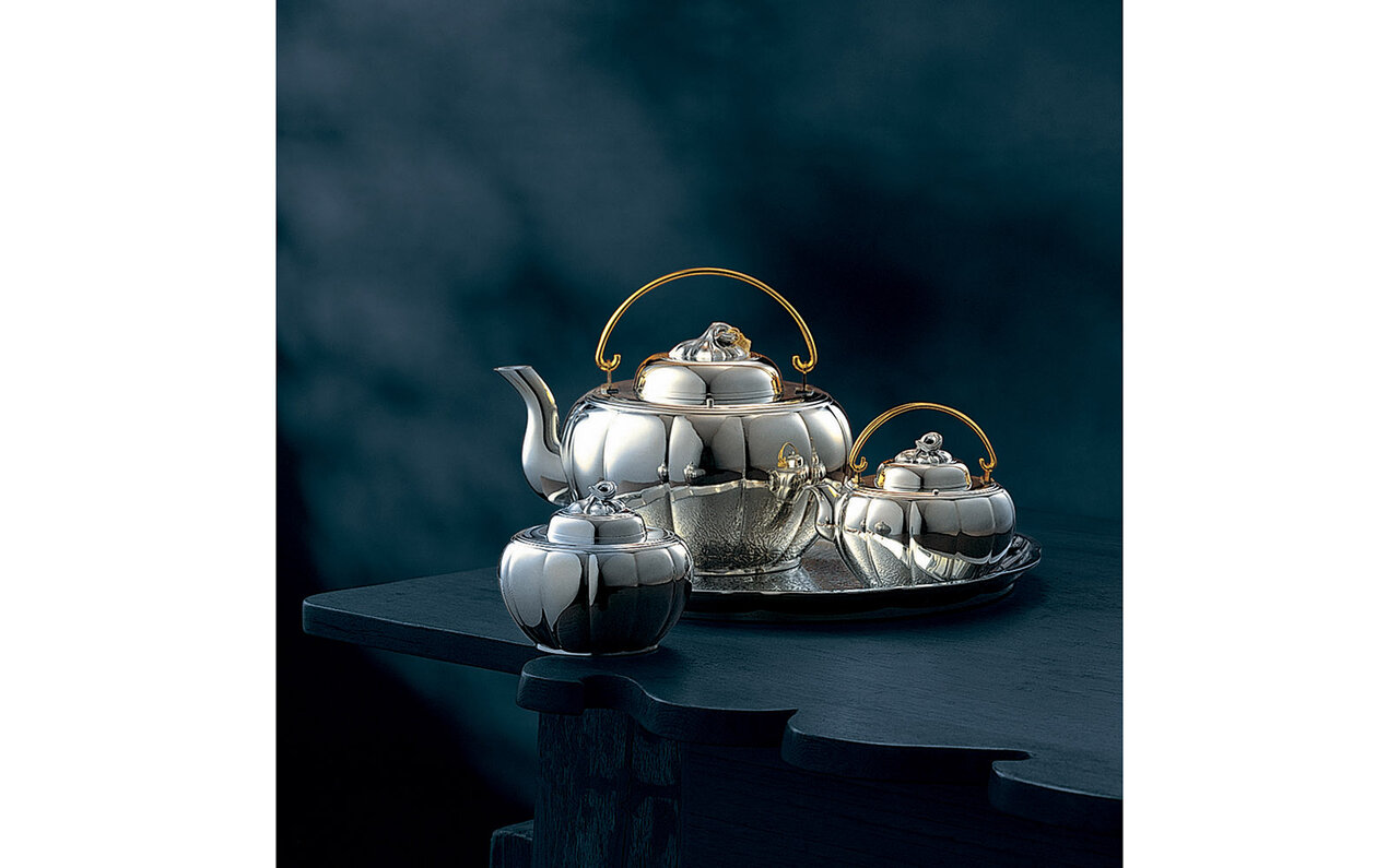 A Pop Culture Collection from the World's Largest Pewter Maker, a Royal Warrant Holder. Interview Commemorating the BAPE® × ROYAL SELANGOR × BE@RBRICK Collaboration | MEDICOM TOY