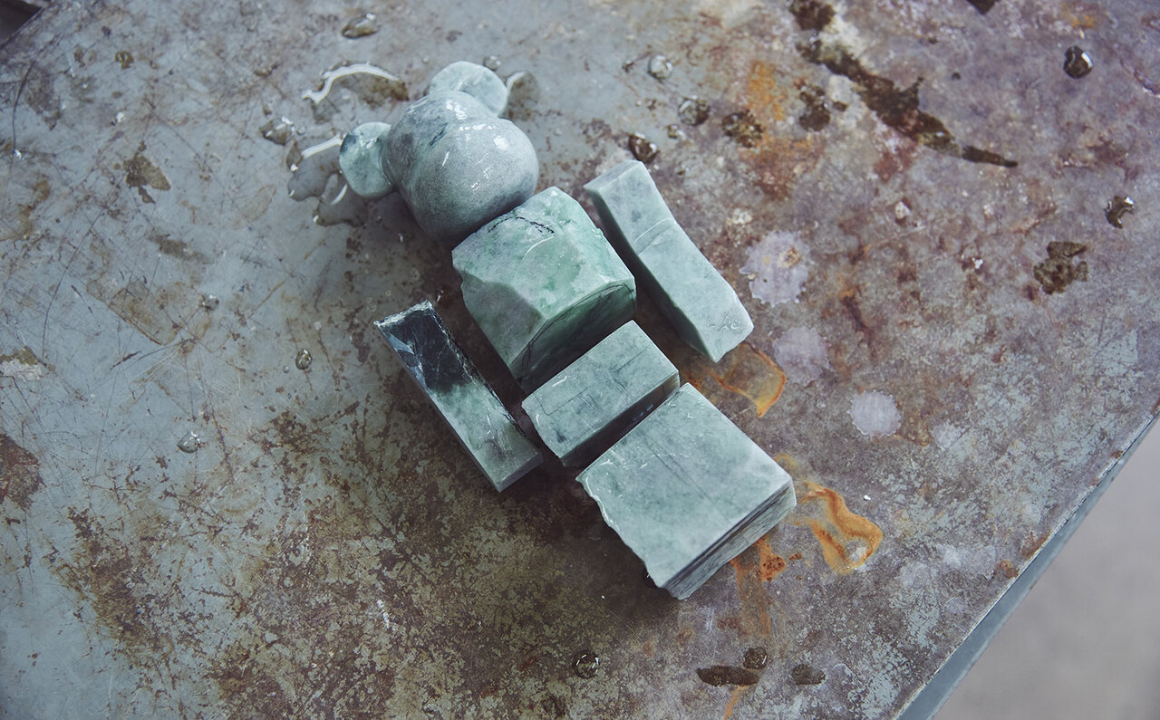 Transmitting Yamanashi's traditional crafts, Japan's foremost jewelry production area, to the world! A 200% BE@RBRICK processed with jade | MEDICOM TOY
