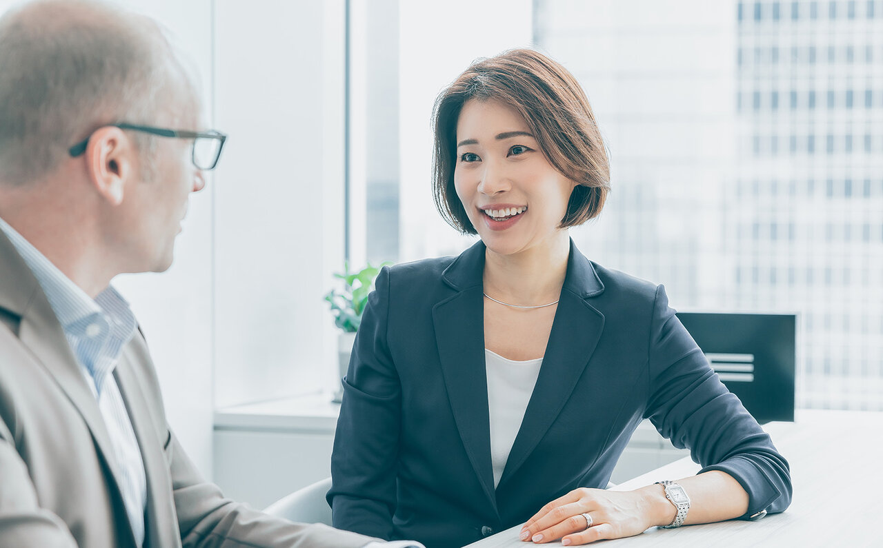 The Essence of Communication: Between the Speaker and the Conveyor | PORSCHE