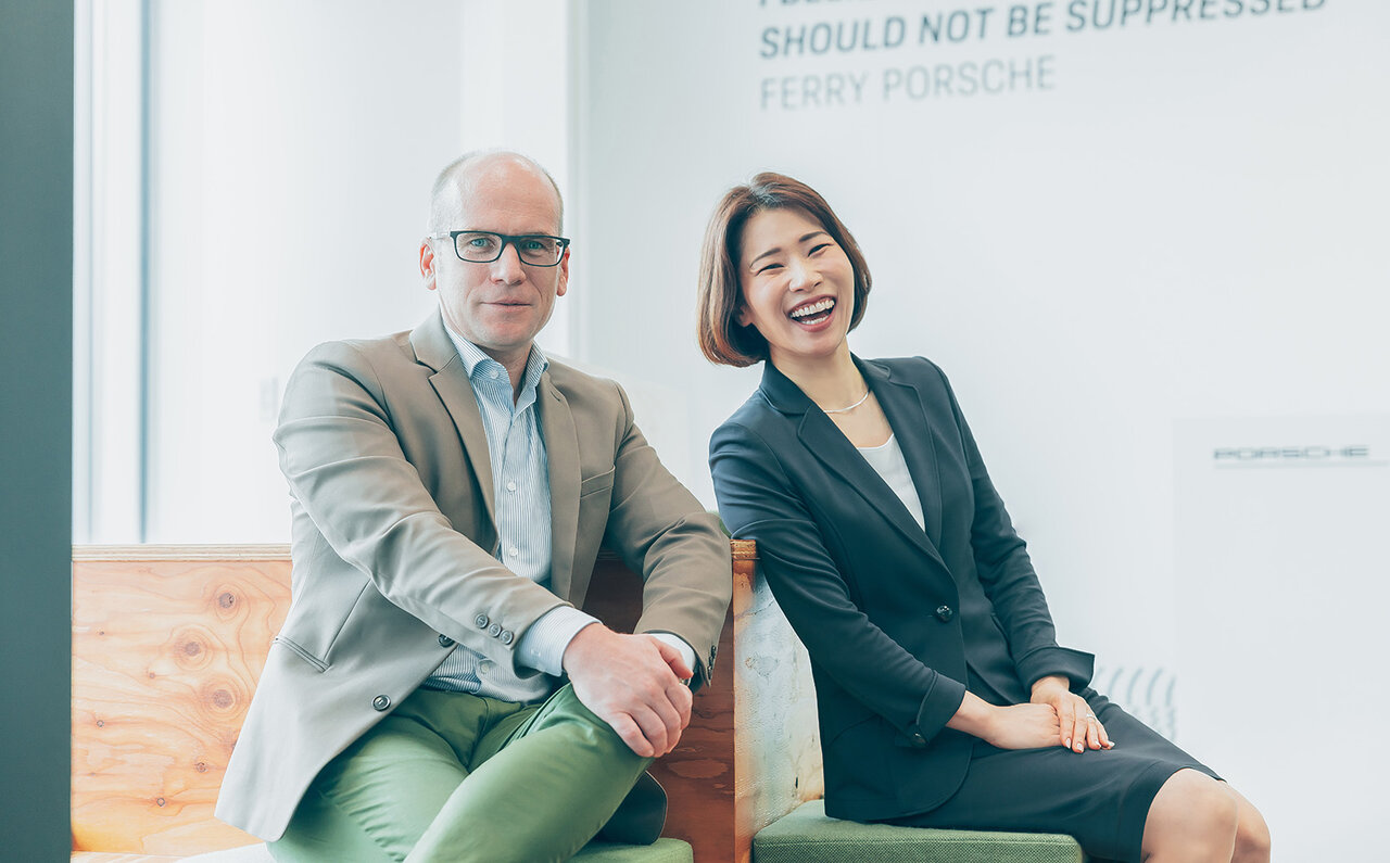 The Essence of Communication: Between the Speaker and the Conveyor | PORSCHE