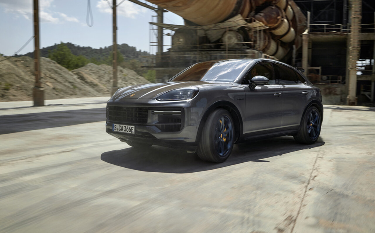 The Most Powerful Model Ever Arrives for the New Porsche Cayenne | Porsche