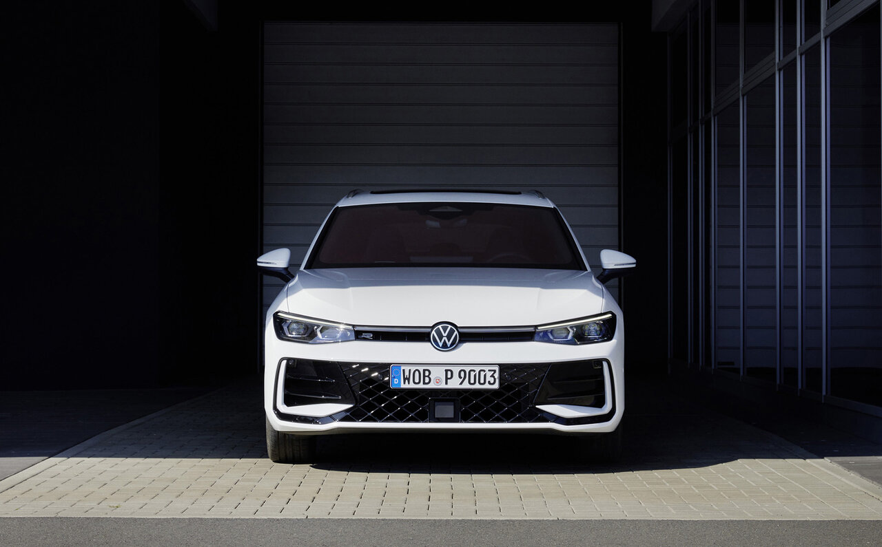 フォルクスワーゲンのビジネスクラス、新型「パサート ヴァリアント」がワールドプレミア｜Volkswagen