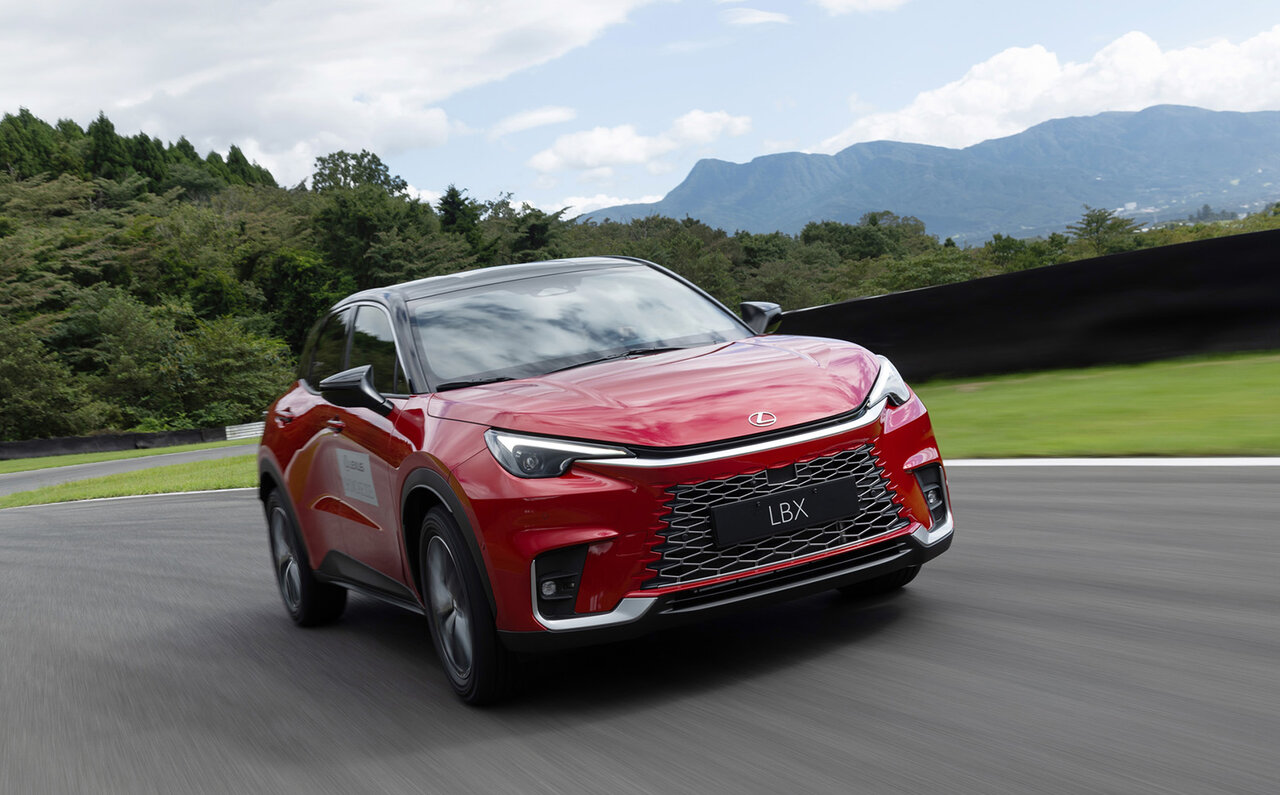 レクサス、新型モデルを一挙に日本初公開｜LEXUS