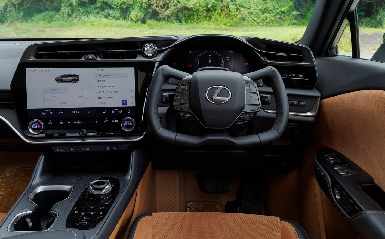 レクサス、新型モデルを一挙に日本初公開｜LEXUS