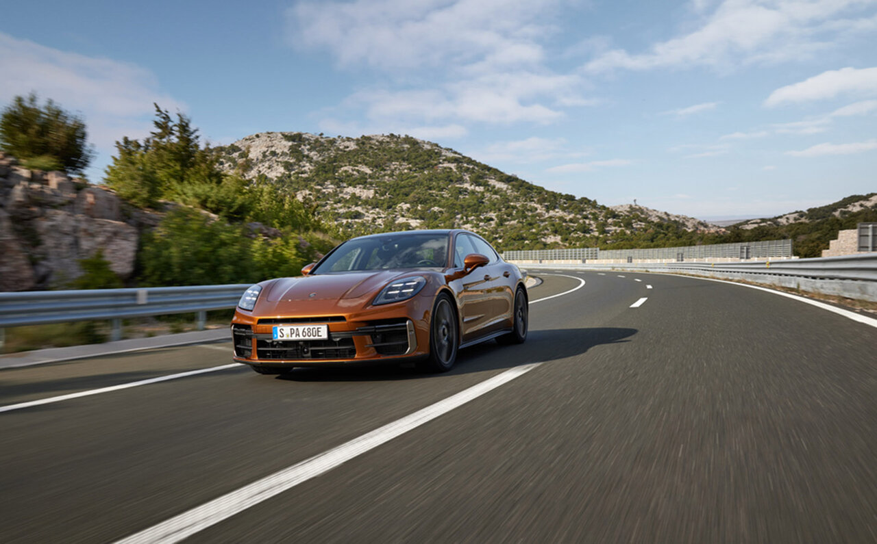 第3世代の新型パナメーラが上海でワールドプレミア──日本での予約受注を開始｜Porsche