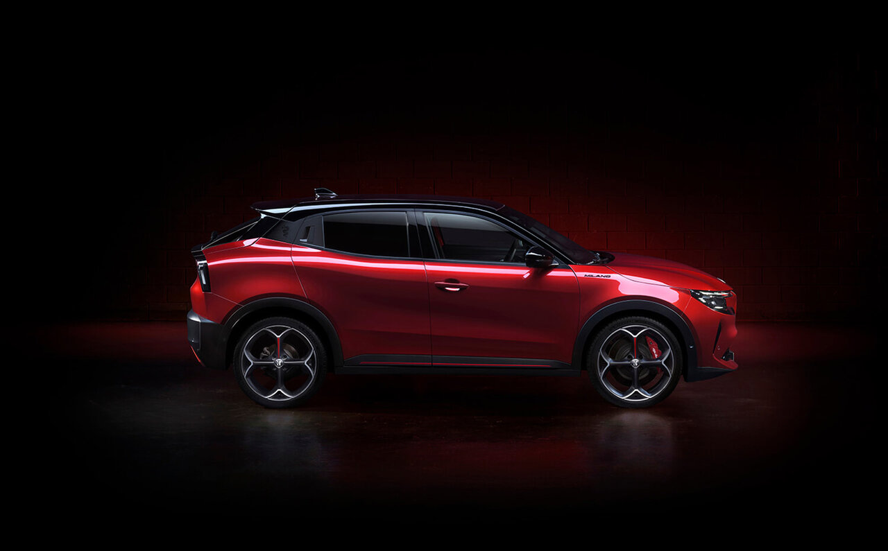 Alfa Romeo's First BEV Also Arrives: The Compact SUV 'Milano,' Renamed 'Junior,' Makes Its Debut