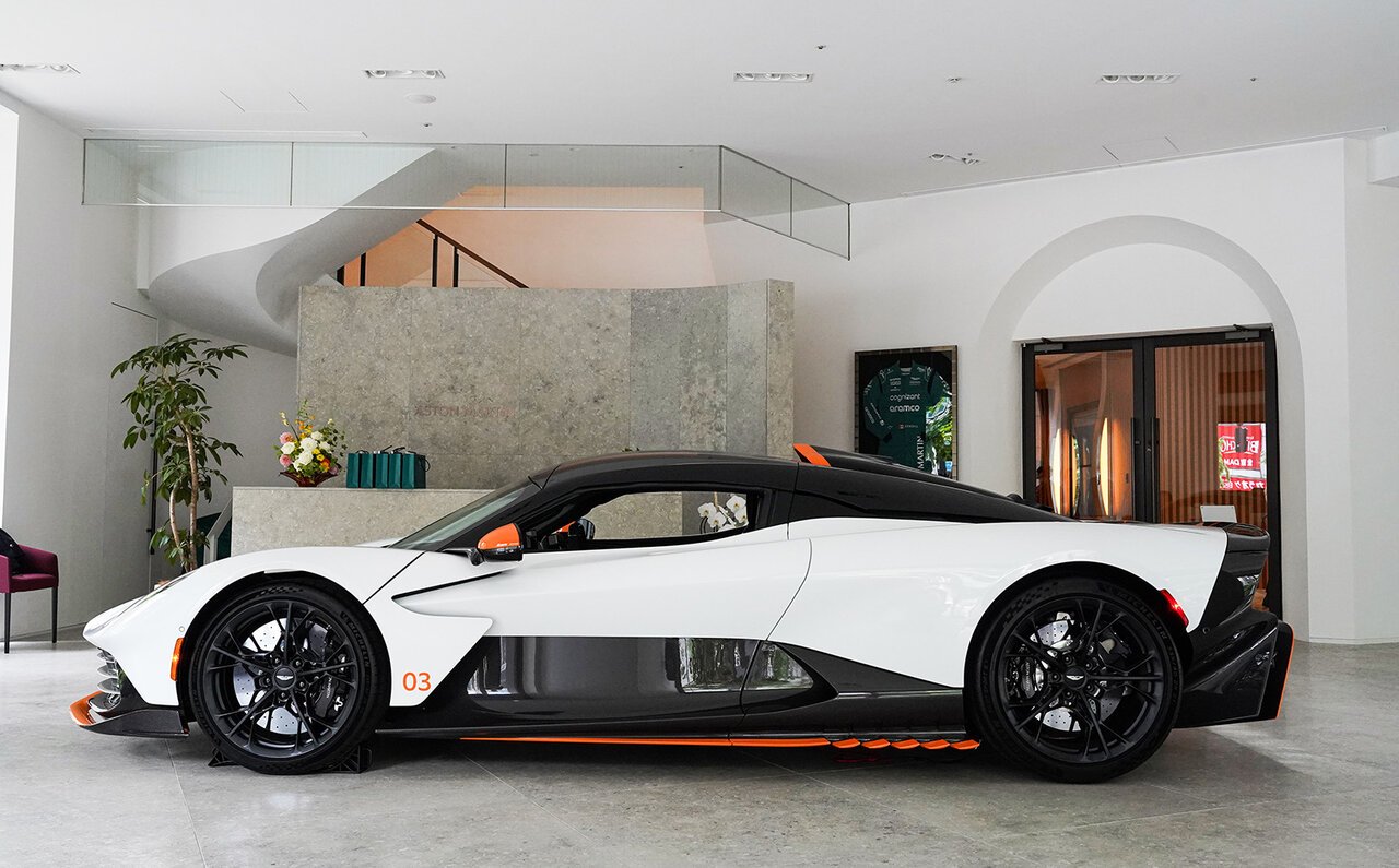 Aston Martin Valhalla