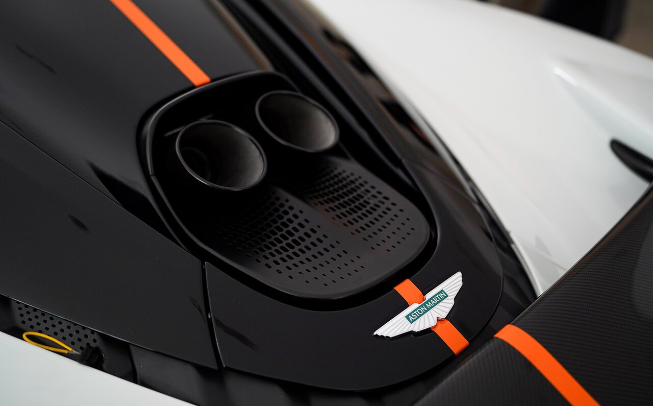 Aston Martin Valhalla