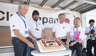 生誕50周年をむかえたBMW Club Japan|BMW 33