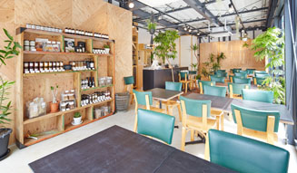 URBAN RESEARCH DOORS | SOMOSOMO BOOKS