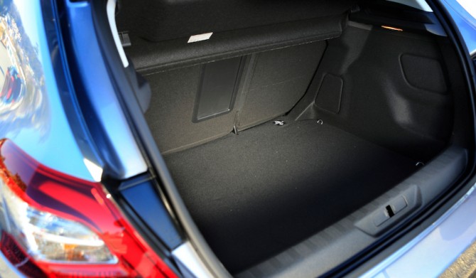Peugeot 308 |プジョー 308
