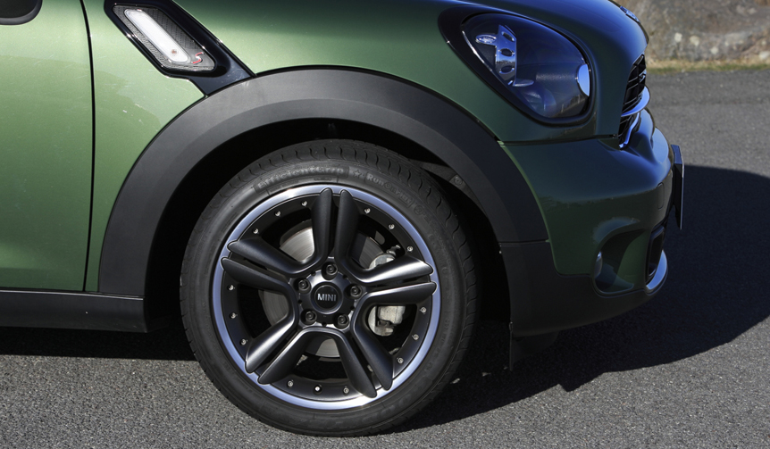 Mini Cooper SD Crossover|ミニ クーパーSDクロスオーバー 18