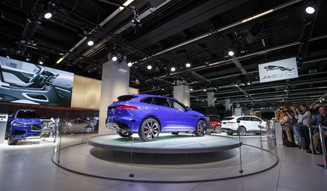 327_04_Jaguar_F-PACE