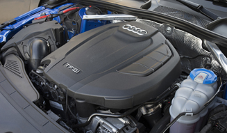 327_44_audi_a4