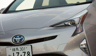 TOYOTA PRIUS A Premium