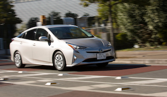 TOYOTA PRIUS A Premium
