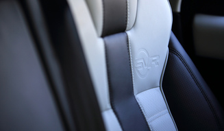 Range Rover Sport SVR｜レンジローバー・スポーツSVR
