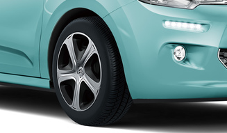 Citroen C3 Feel｜シトロエン C3 フィール
