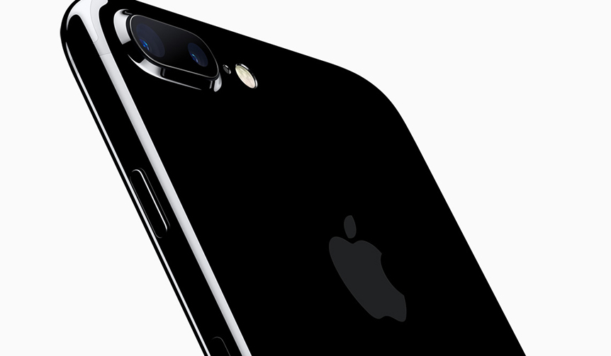 02iPhone7