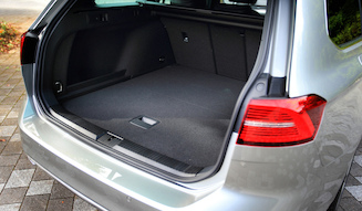 Volkswagen Passat 2.0TSI R-line｜フォルクスワーゲン パサート2.0TSI R-line