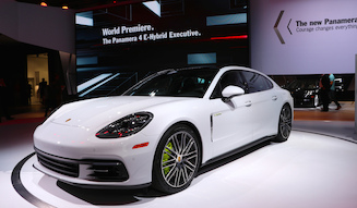 Porsche Panamera 4-E Executive | ポルシェ パナメーラ 4-E エグゼクティブ