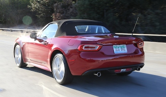 Fiat 124 Spider Classica｜フィアット 124 スパイダー クラシカ