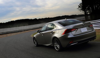 Lexus IS300h|レクサス IS300h