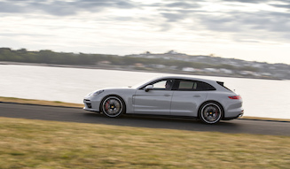 Porsche Panamera Turbo Crayon