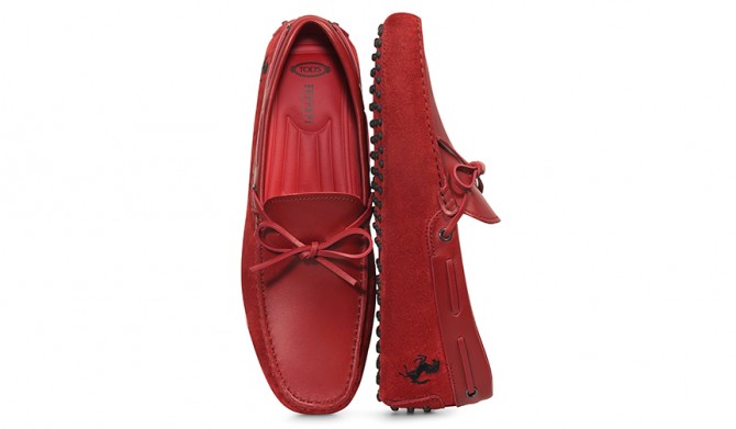 17A-TOD'S-for-Ferrari-Gommino-Red-¥66,000