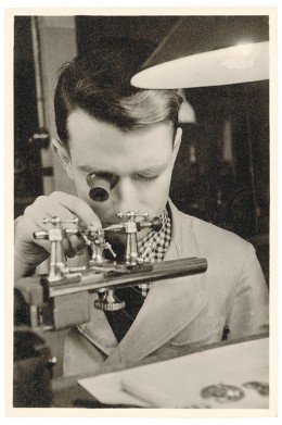 ALS_1946_WL_turning_a_balance_staff_a4