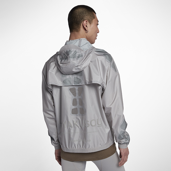 NIKELAB GYAKUSOUから、革新的なフーデッドジャケットが到着！｜NIKE