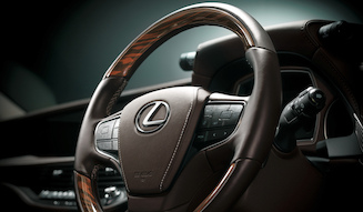s_013_lexus_ls500h