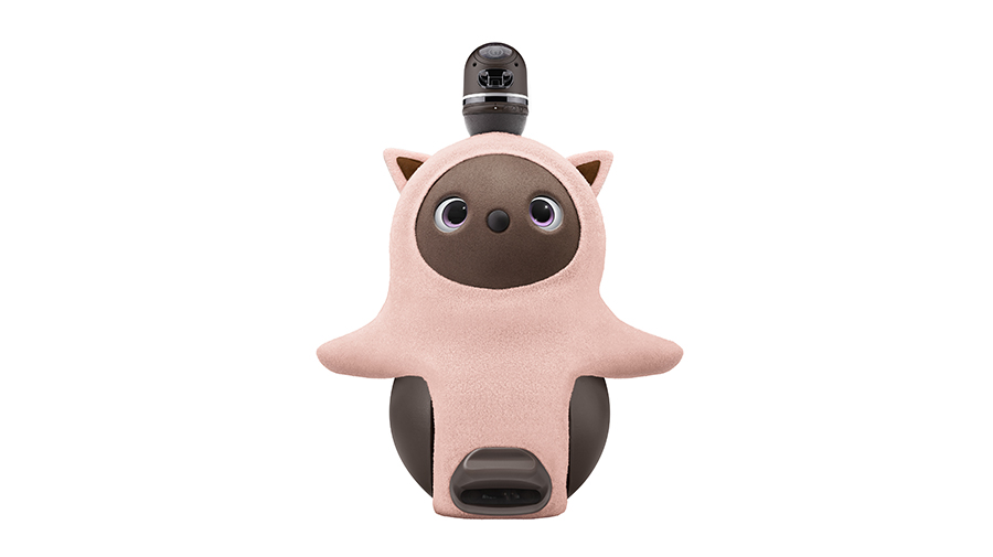 動物をモチーフにした『LOVOT』専用のお洒落なウェアが続々登場！