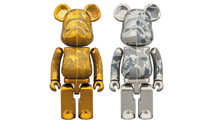 超合金 BAPE(R) CAMO SHARK BE@RBRICK GOLD／SILVER