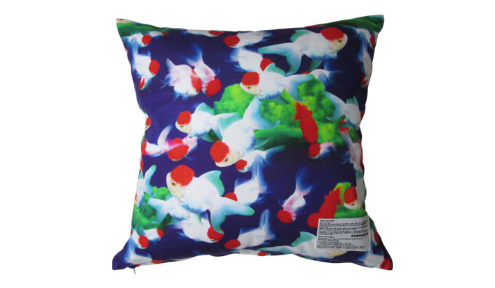 MLE M / mika ninagawa シリーズ『GOLDFISH』 SQUARE CUSHION COVER+PILLOW