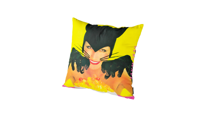 VINYL “BLACK CATS” CUSHION HEAT WAVE