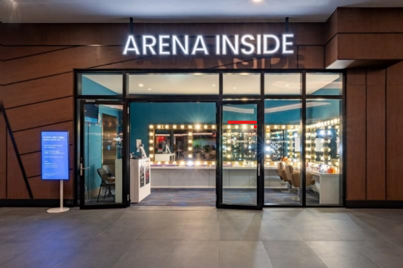 A new concept gift shop, "ARENA INSIDE," opens at Korea's Inspire Arena, inspired by backstage life. Offering more than just a concert experience.
