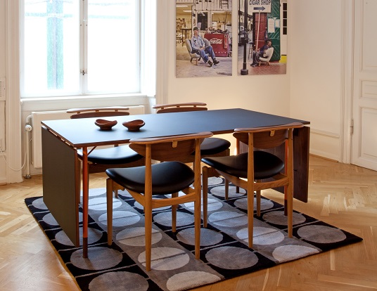 A dedicated gallery, the first in Japan for HOUSE OF FINN JUHL, the new brand from Danish design master Finn Juhl, has opened at Otsuka Furniture's Ariake headquarters showroom.