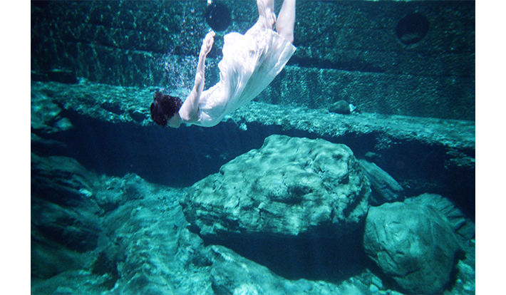 PENTAX Film Camera Project with Shiori Iwakura Special Exhibition "It's time for film!" Held