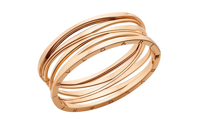 A new bracelet has arrived in Bulgari's jewelry collection, designed by the architect Zaha Hadid.