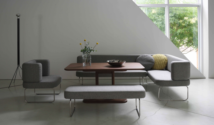 From "formax," a new furniture series born from the collaboration with Japan's leading designers, Shin Azumi and Taiji Fujimori!