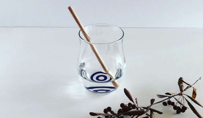 杉の香りを楽しむ日本酒用「木のストロー」新発売！100年先も続く豊かな森のために