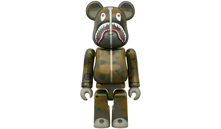 BE@RBRICK BAPE(R) × ALPHA CAMO SHARK 2023 100％ & 400％