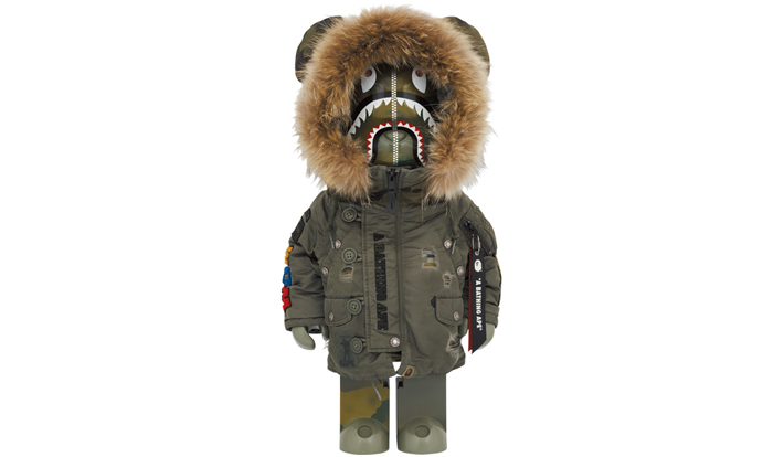 BE@RBRICK BAPE(R) × ALPHA CAMO SHARK 2023 1000％