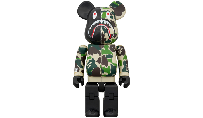 BE@RBRICK × TRANSFORMERS OPTIMUS PRIME BAPE(R) CAMO SHARK 400％